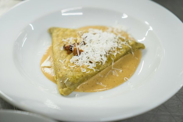 Cultivating Green Spaces: A Comprehensive Guide to Merging Urban Farming with Real Estate Development